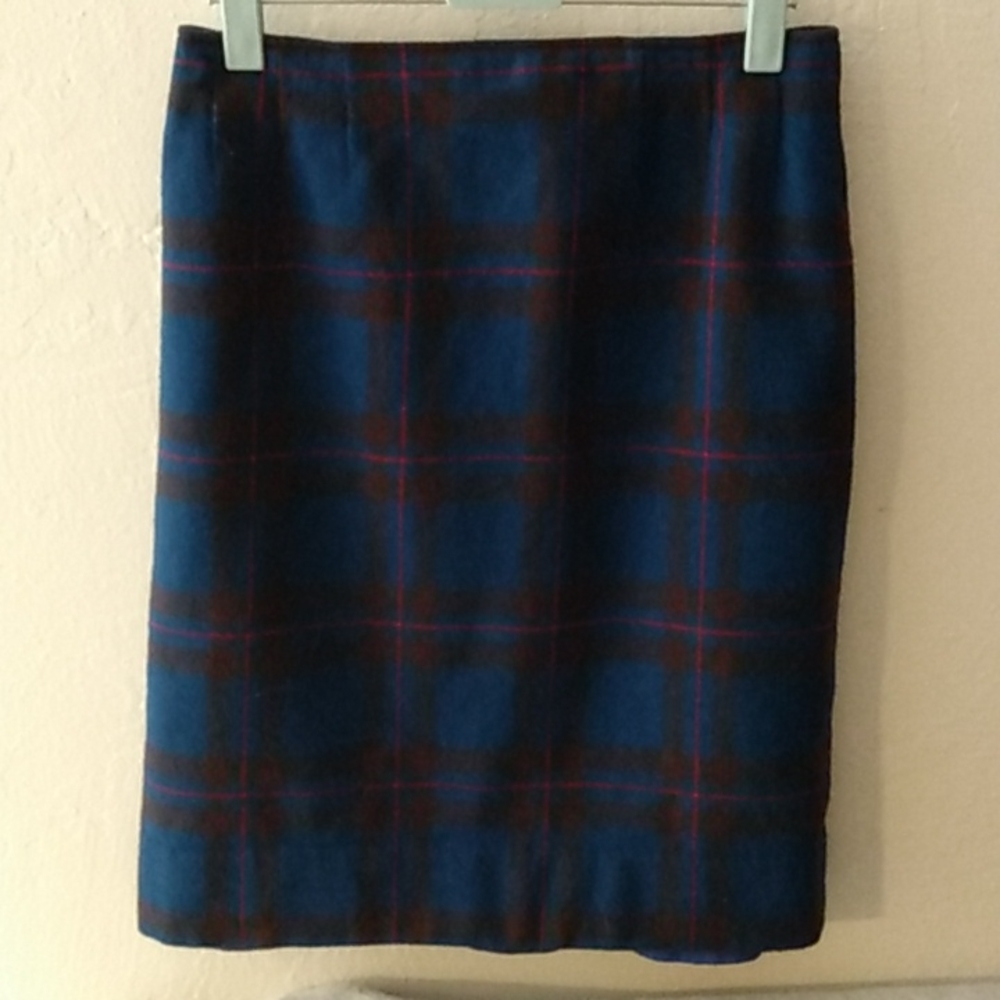 VINTAGE Wool Plaid Skirt with Silk Lining